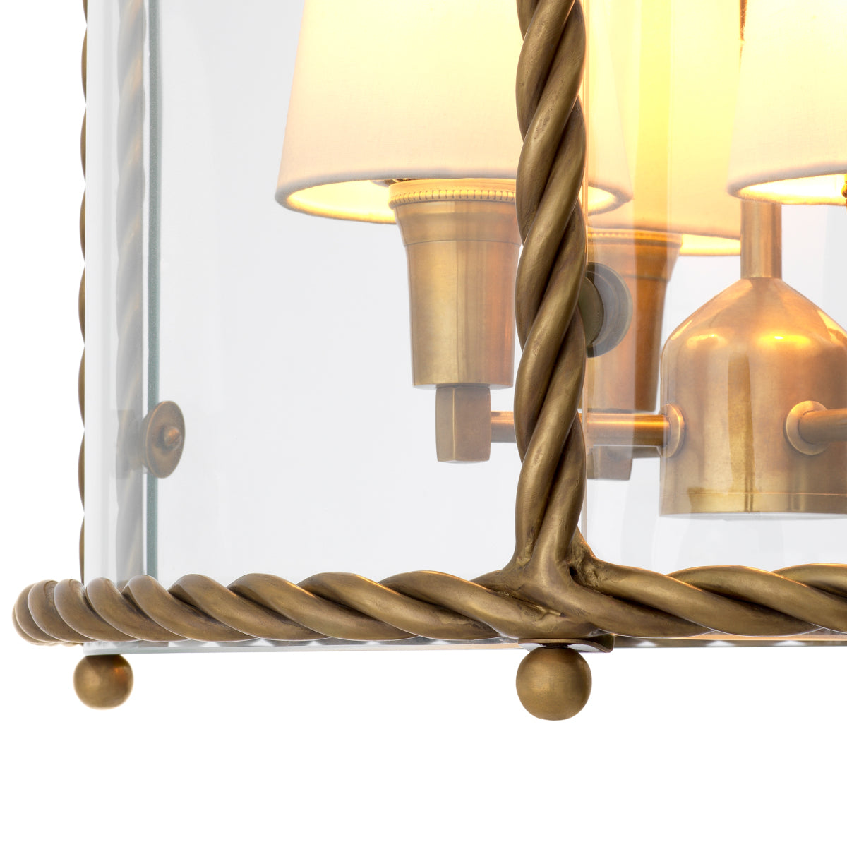Lampa wisząca Preston, wykończenie w stylu vintage mosiądzu, w zestawie białe klosze