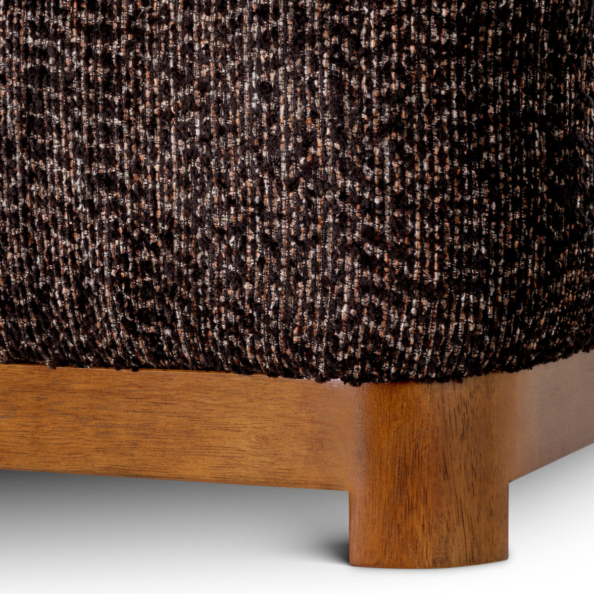 Sofa Stelvio, wykończenie walnut, norman bouclé black