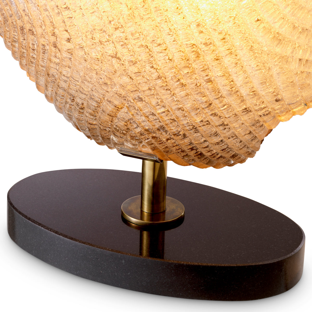 Lampa stołowa Nuria, wykończenie mosiądz vintage, ręcznie wykonane szkło, z abażurem