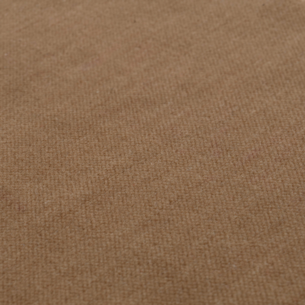 Taboret Fifth, wykończenie brązowe, tkanina Morris merino, camel