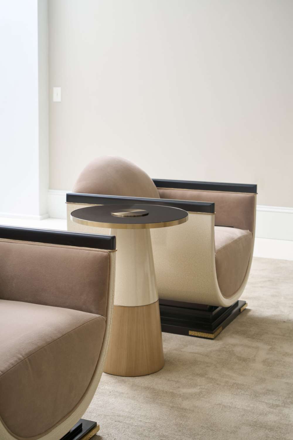 Stolik boczny Aperture Ivory Craze
