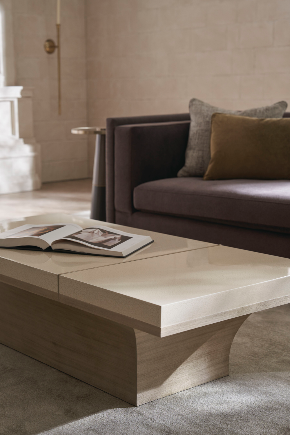 Sofa Tuxedo brązowa
