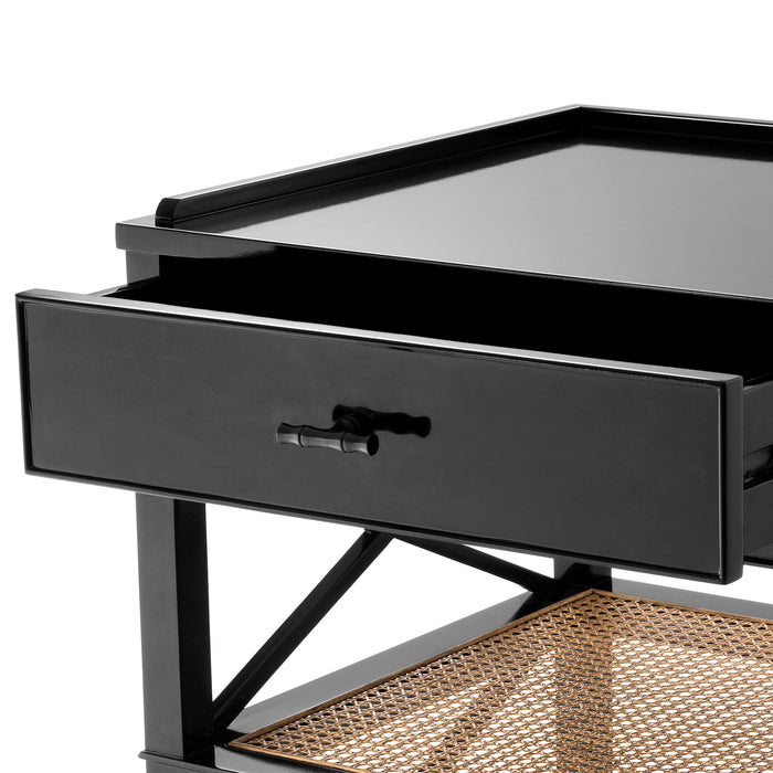 Stolik boczny Eichholtz Bahamas, czarne wykończenie, naturalna trzcina