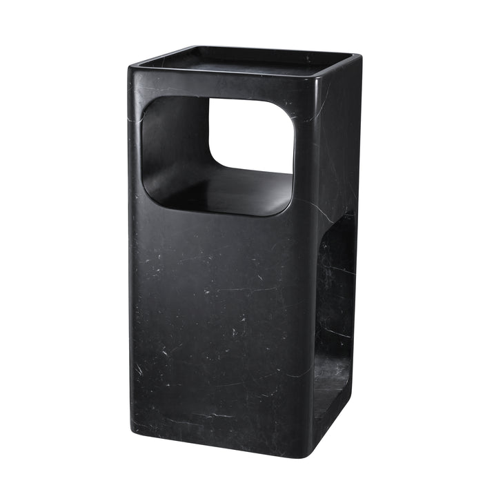 Stolik boczny Eichholtz Adler, czarny marmur, 28 x 28 x H. 55 cm