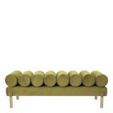 Ławka Eichholtz Oxley w tkaninie Savona vintage green velvet